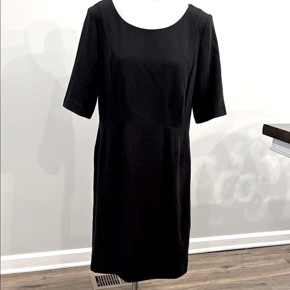GAP 10 Chic Black Basic Pullover Dress - Picture 1 of 6
